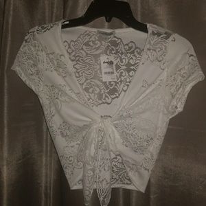 (NEW) White Charlotte ruse top